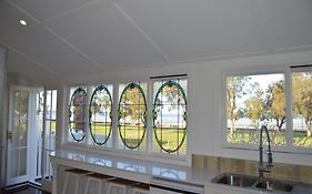 Flinders Seaside Cottage